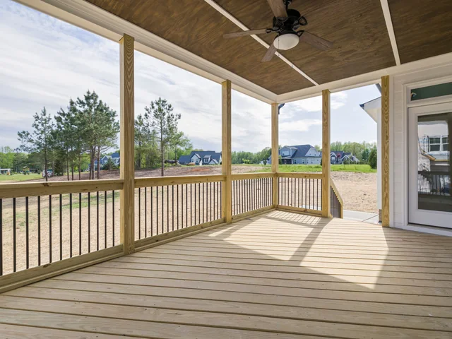 Deck Painting, Staining & Sealing